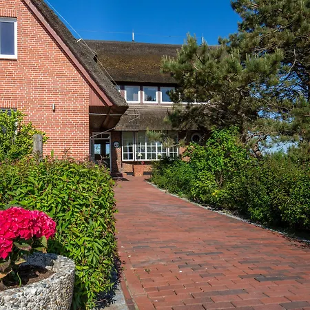 Meerland Отель Пельворм