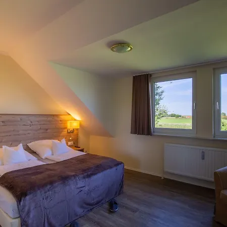 Meerland Hotel 3*